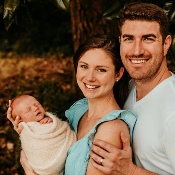 Meet your Posher, Windsor - Picture 1 of 1